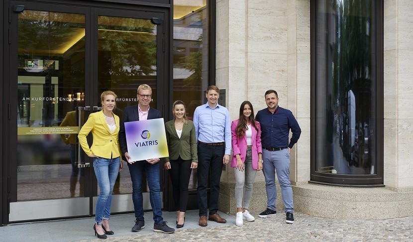 Mitarbeitende des Viatris Collaboration Hub in Berlin. 